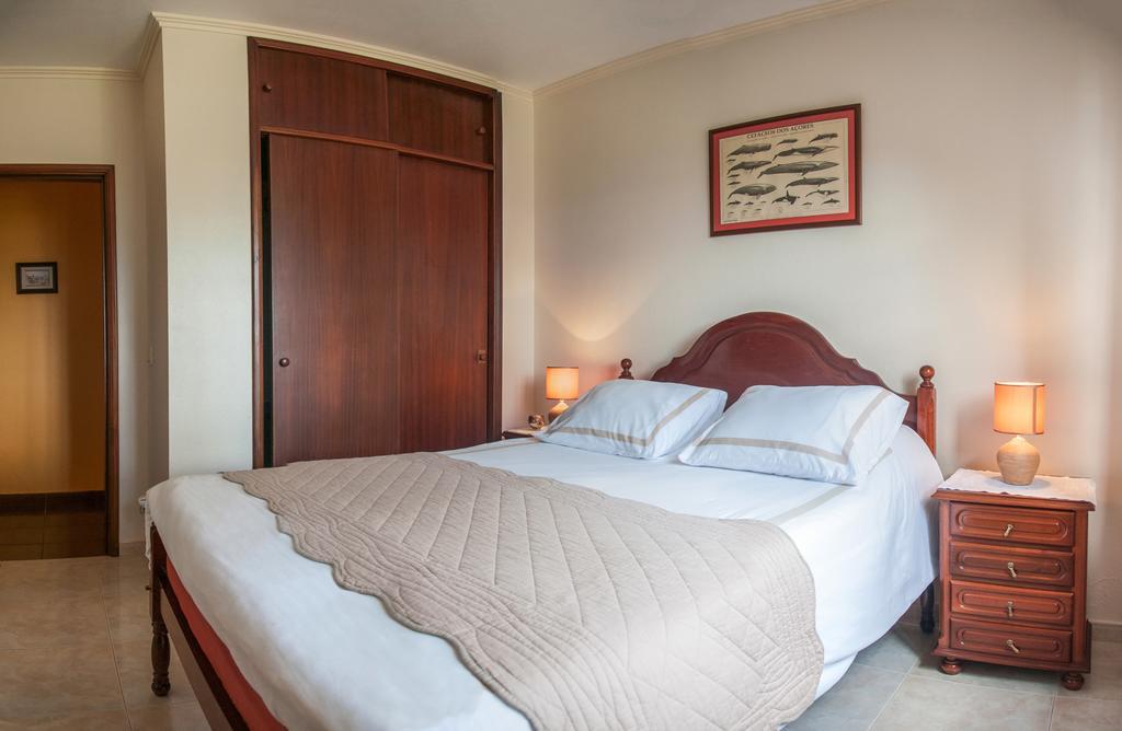 Vila Belgica Bed & Breakfast Horta  Rom bilde